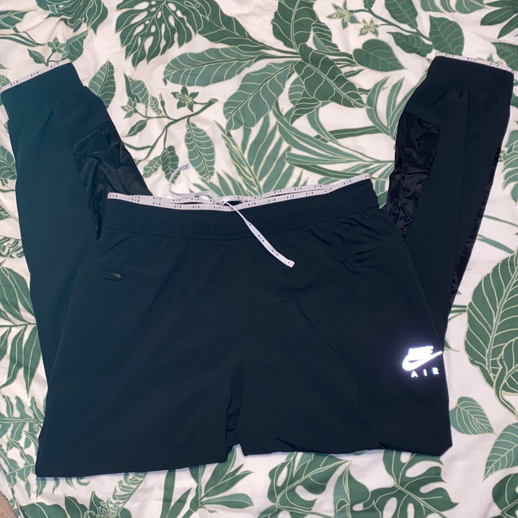 Womens Nike Air Swishy Pants
